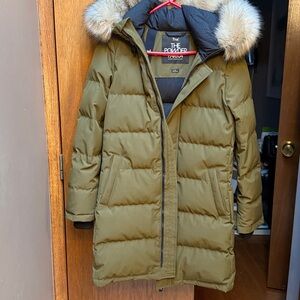 Aritzia Olive Parka with Black Lining